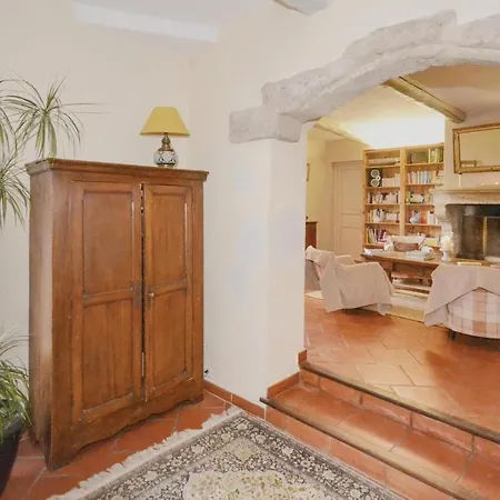 4 Bedroom In S,quentin-la-poterie * Saint-Quentin-la-Poterie