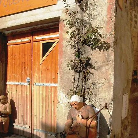 4 Bedroom In S,quentin-la-poterie * Saint-Quentin-la-Poterie